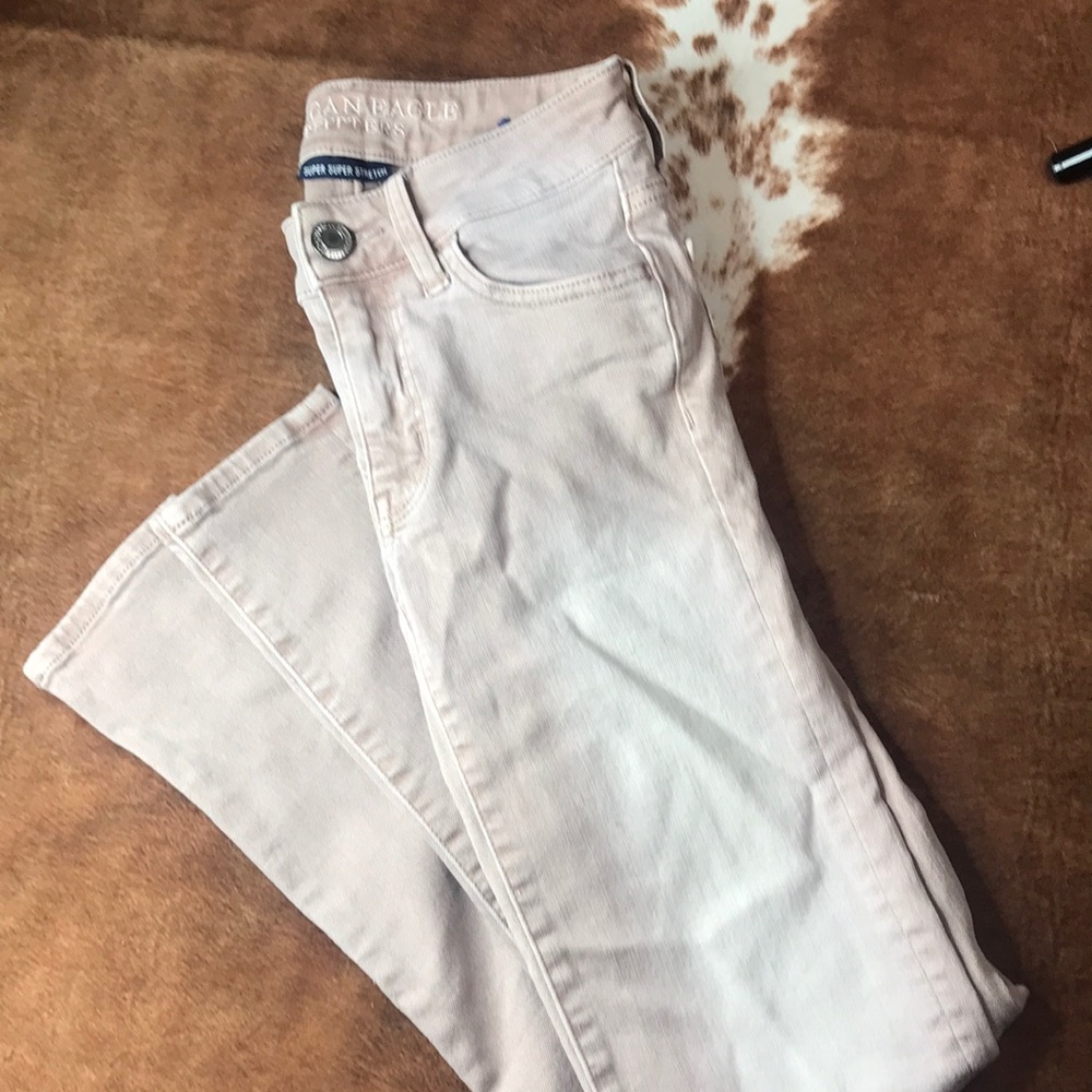 American Eagle- Size 00 Super Stretch Tan Jeans. Like new